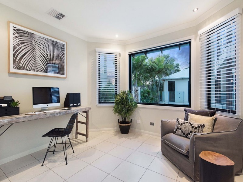 14 Quayline Close, Pelican Waters QLD 4551