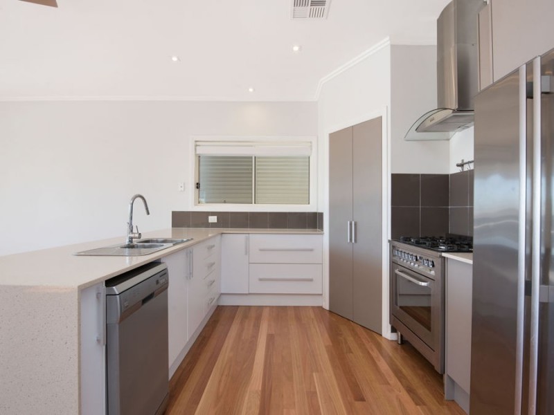 5 Headlands Court, Moffat Beach QLD 4551