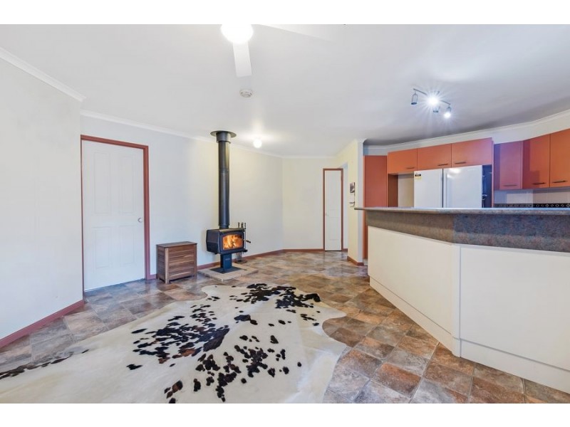 6 Sidney Drive, Beerwah QLD 4519