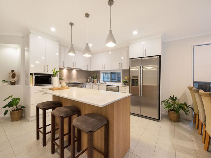 91 Springs Drive, Meridan Plains QLD 4551