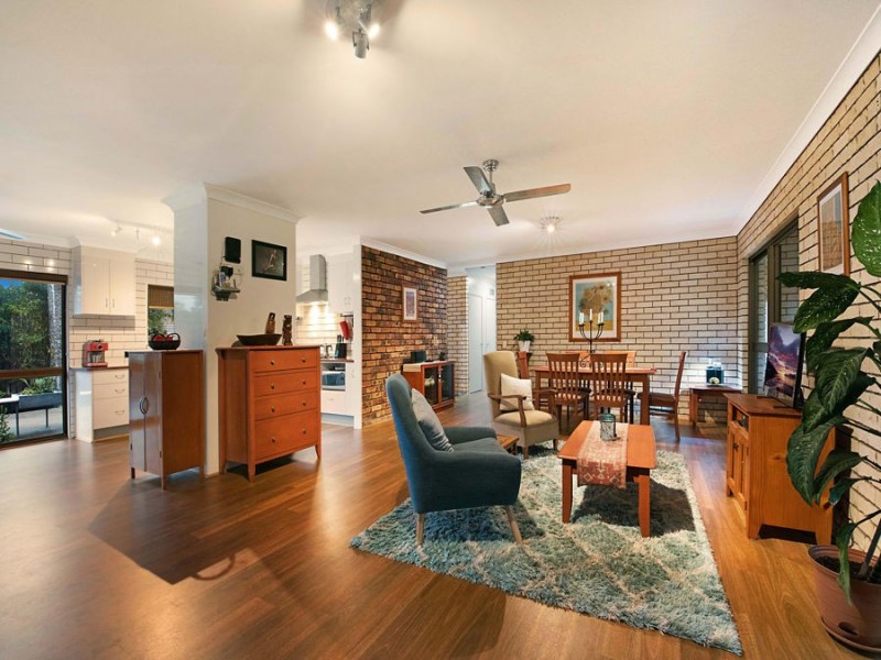 51 Casuarina Drive, Little Mountain QLD 4551