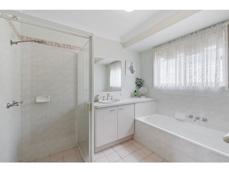 2 Rossiter Place, Aroona QLD 4551