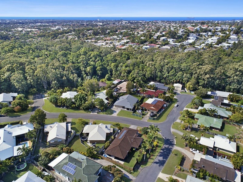 10 Allamanda Avenue, Little Mountain QLD 4551