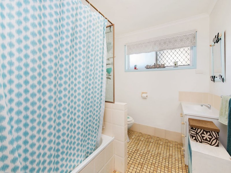 2/4 Barwon Street, Currimundi QLD 4551