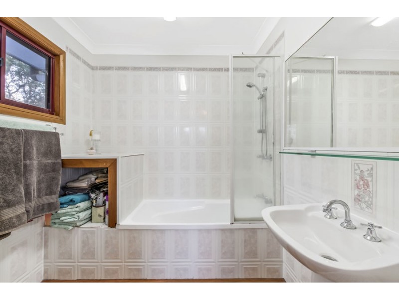 8 Cormorant Court, Aroona QLD 4551