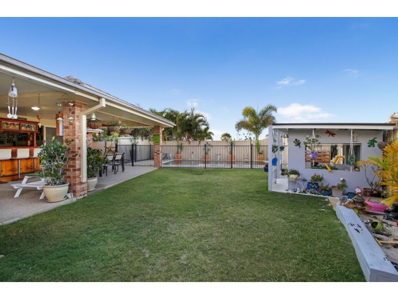 5 Kingsview Court, Little Mountain QLD 4551