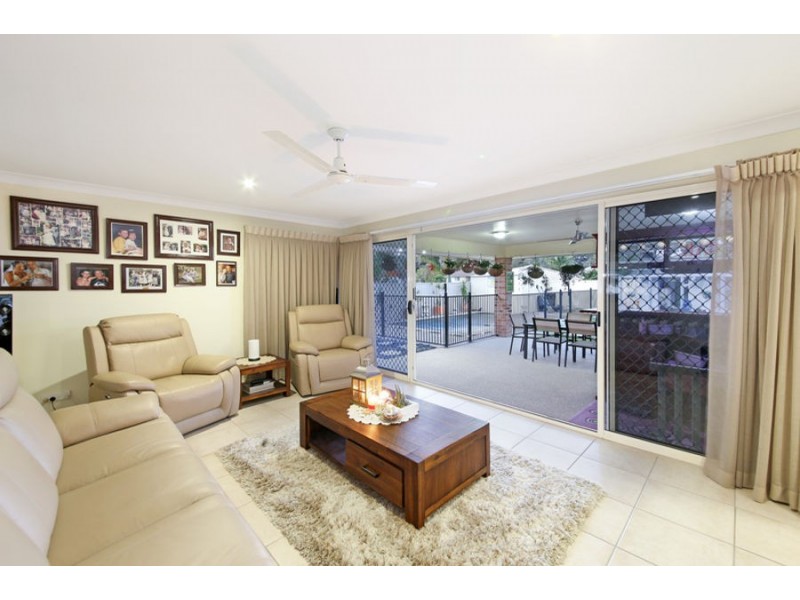 5 Kingsview Court, Little Mountain QLD 4551