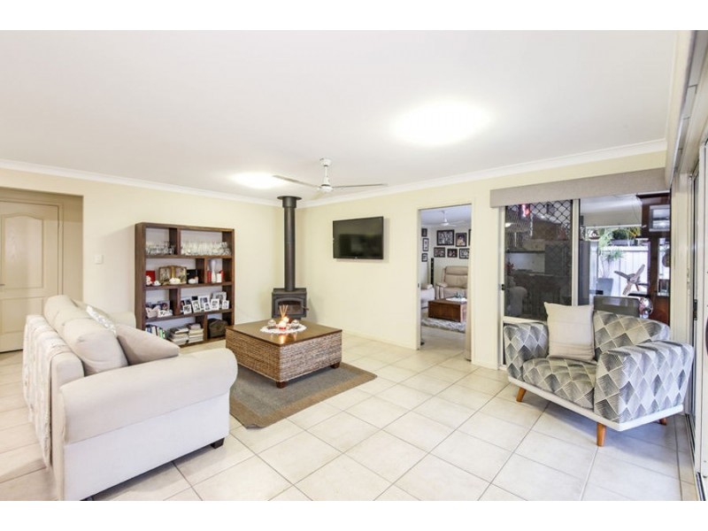 5 Kingsview Court, Little Mountain QLD 4551