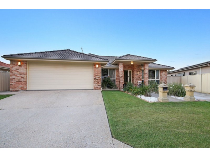 5 Kingsview Court, Little Mountain QLD 4551