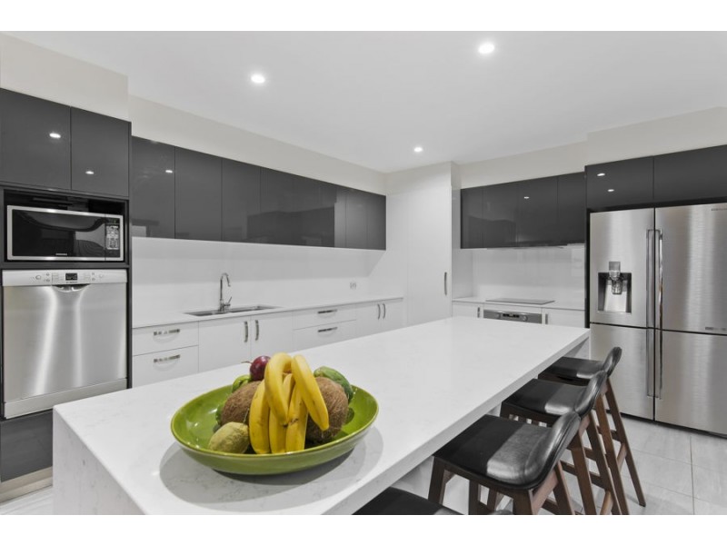 4 Alexander Street, Aroona QLD 4551