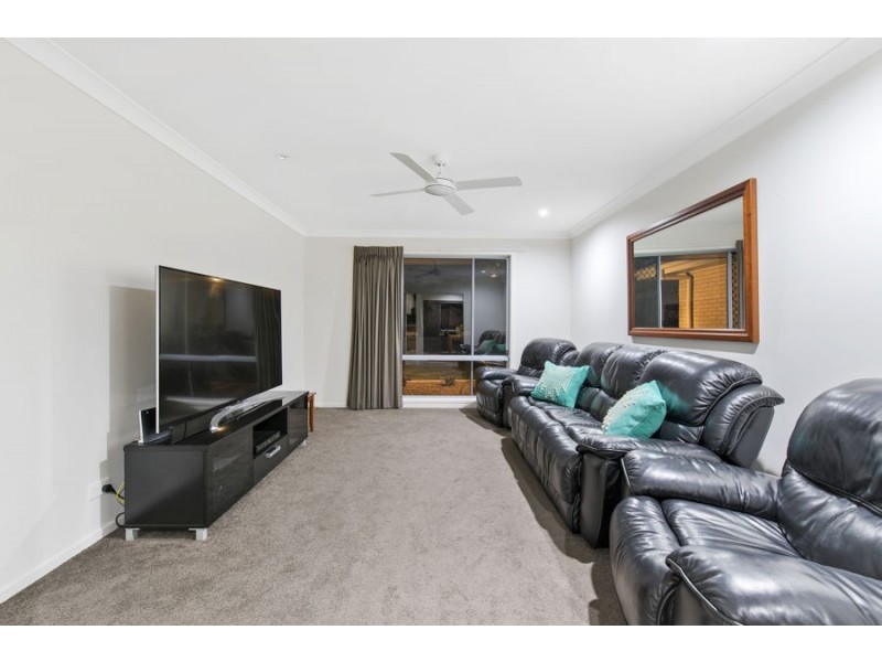 4 Alexander Street, Aroona QLD 4551