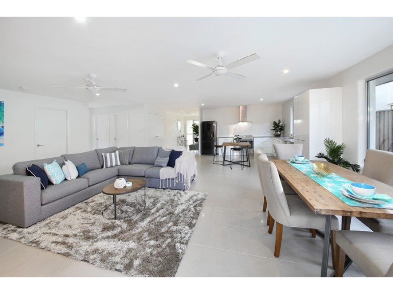 2 Macleay Court, Meridan Plains QLD 4551
