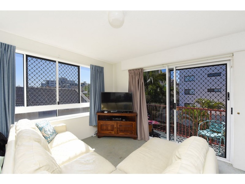10/33 Burgess Street, Kings Beach QLD 4551