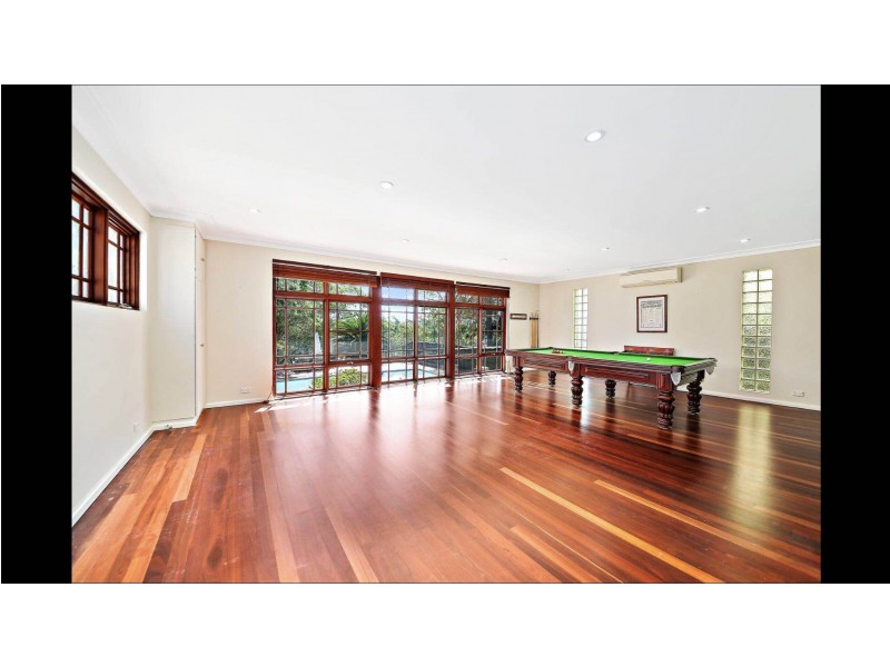 25 Gnarbo Ave, Carss Park NSW 2221