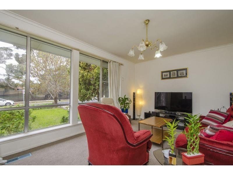 23 Chirnside Crescent, Laverton VIC 3028