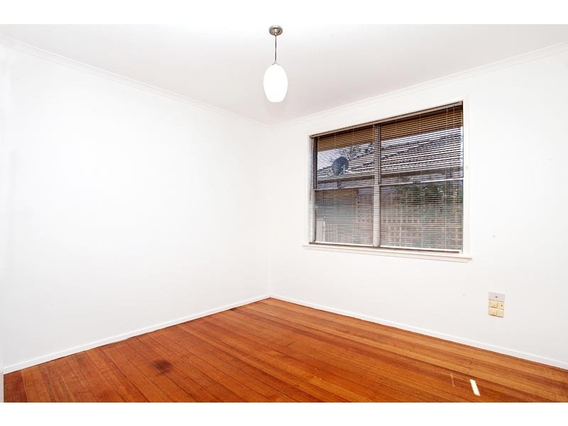 24 Robertson Crescent, Laverton VIC 3028