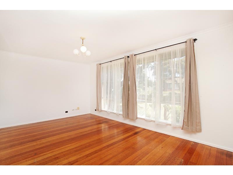 24 Robertson Crescent, Laverton VIC 3028