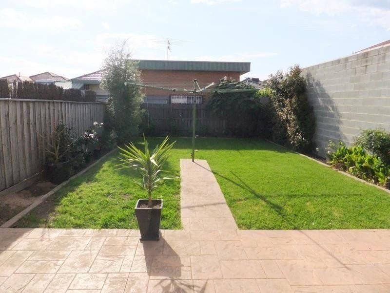 12 Amaranth Avenue, Altona North VIC 3025