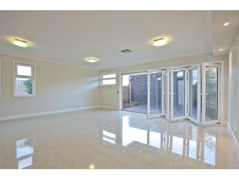 4/29 Millers Road, Altona VIC 3018