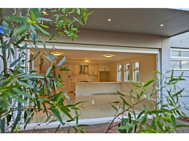4/29 Millers Road, Altona VIC 3018