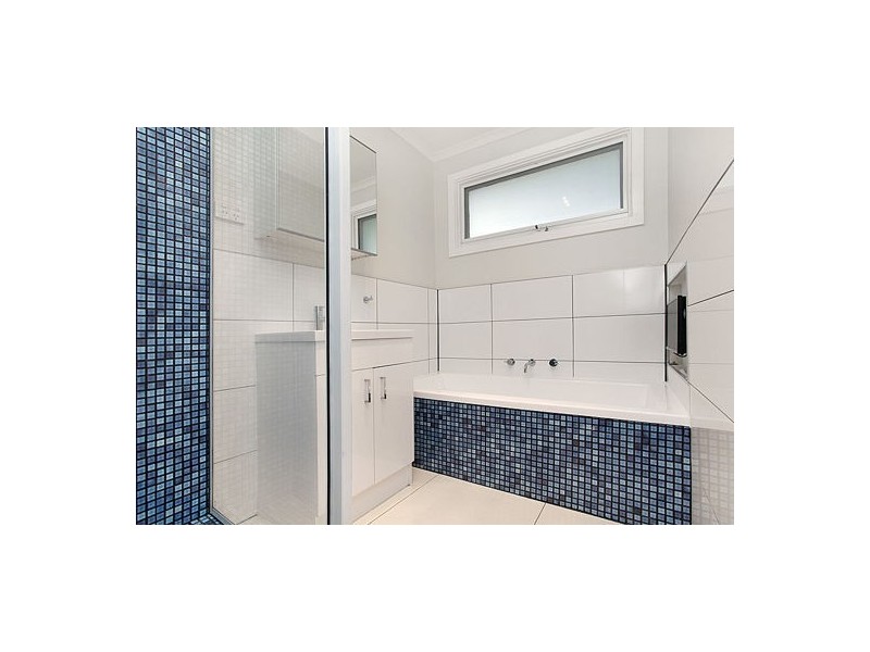 1/34 Grieve Parade, Altona VIC 3018