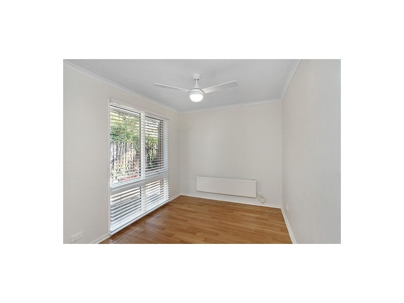 1/34 Grieve Parade, Altona VIC 3018