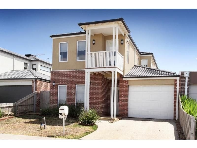 15 Ultimo Walk, Taylors Hill VIC 3037