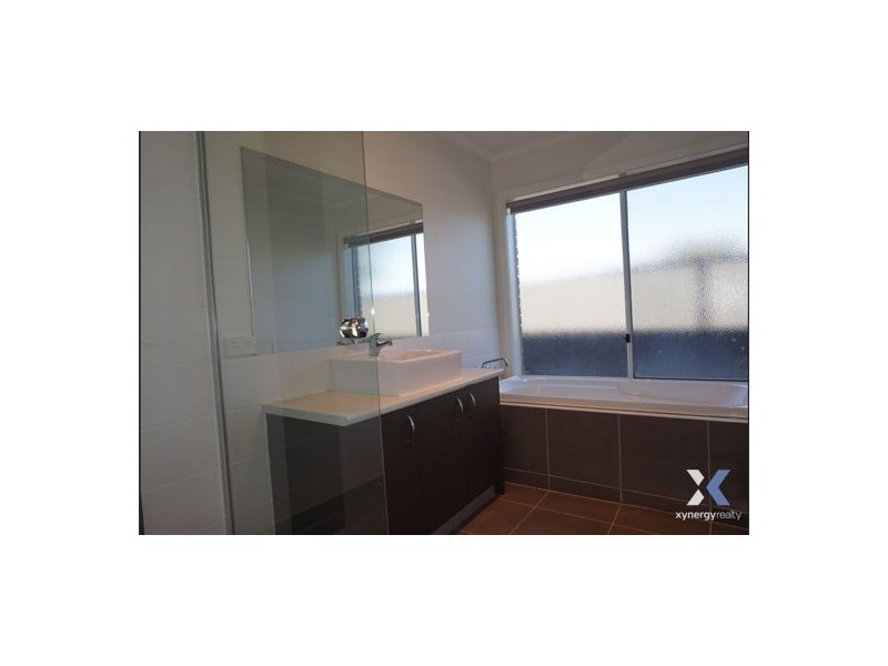 1 Kingbird Avenue, Tarneit VIC 3029