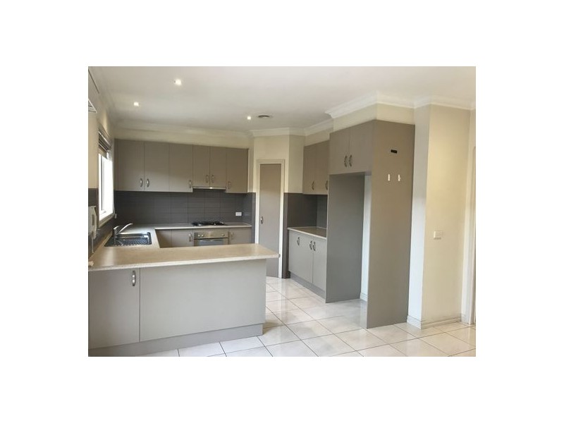 82 Clematis Avenue, Altona North VIC 3025