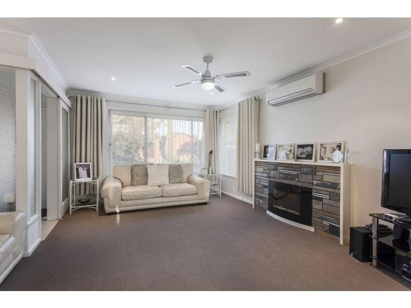 9 McIntyre Drive, Altona VIC 3018