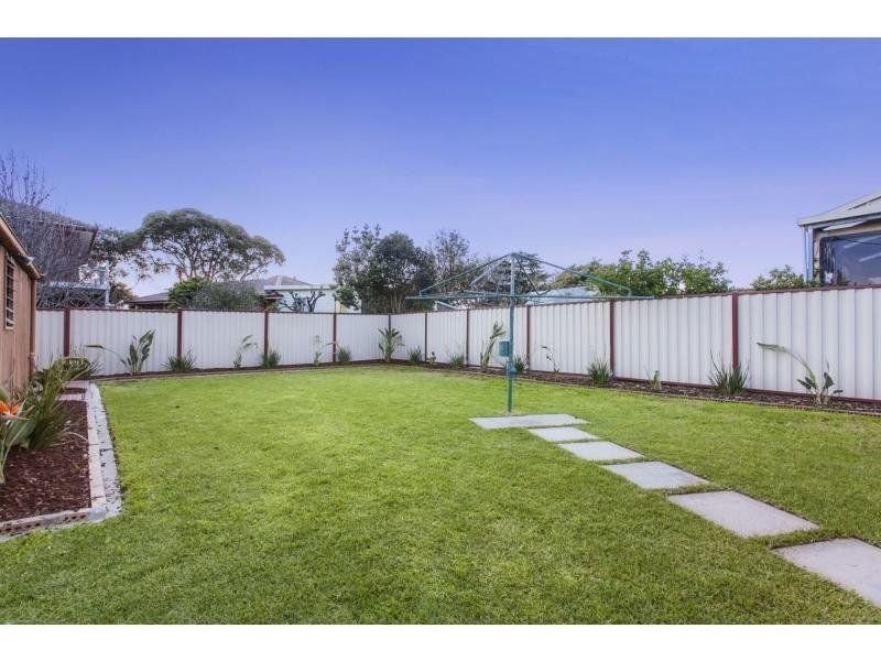 9 McIntyre Drive, Altona VIC 3018