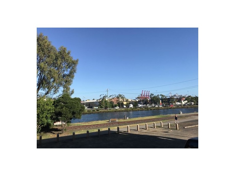 7/2 Saltriver Place, Footscray VIC 3011