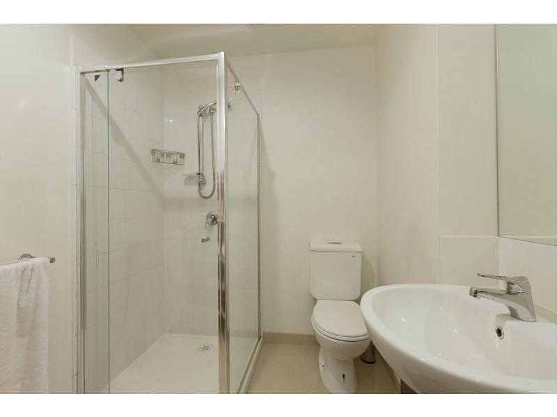 7/2 Saltriver Place, Footscray VIC 3011