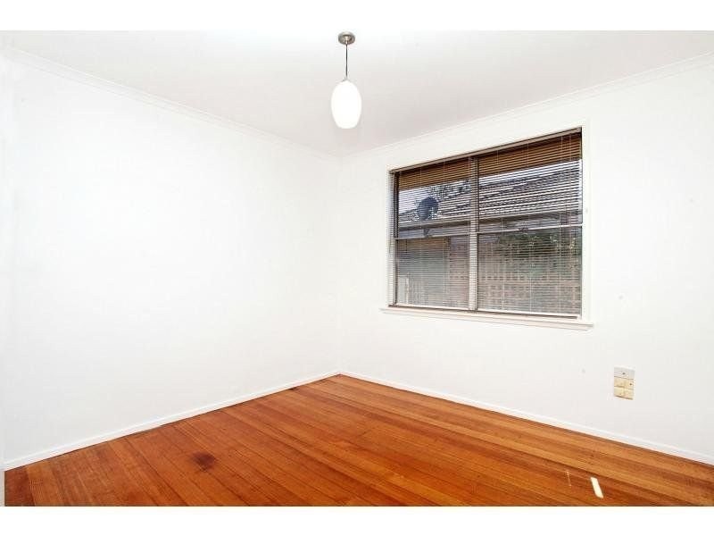 24 Robertson Crescent, Laverton VIC 3028