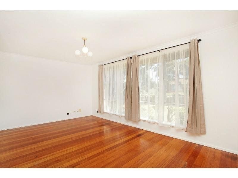 24 Robertson Crescent, Laverton VIC 3028
