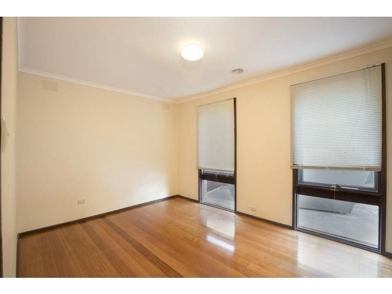 35 McIntyre Drive, Altona VIC 3018