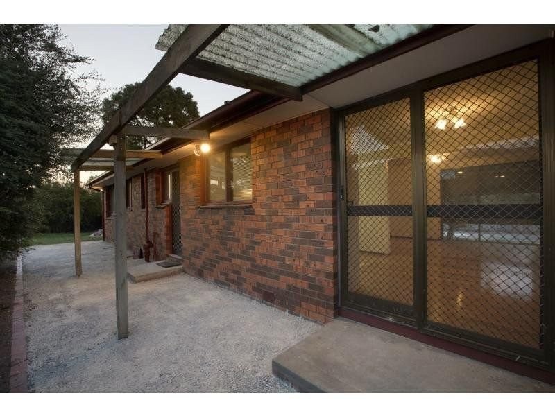 35 McIntyre Drive, Altona VIC 3018