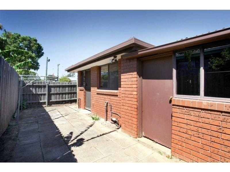 1/36 Donald Street, Laverton VIC 3028