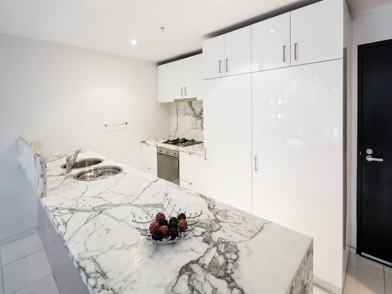 1701/8 Waterview Walk, Docklands VIC 3008