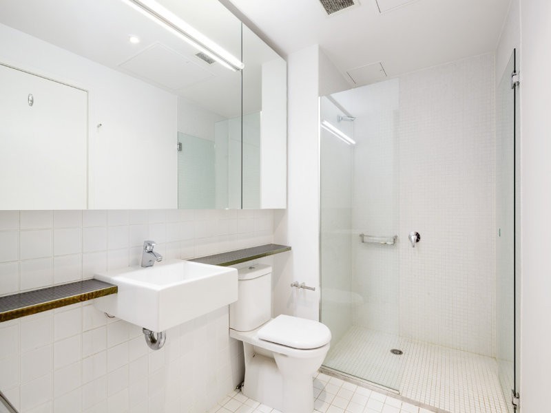 1701/8 Waterview Walk, Docklands VIC 3008