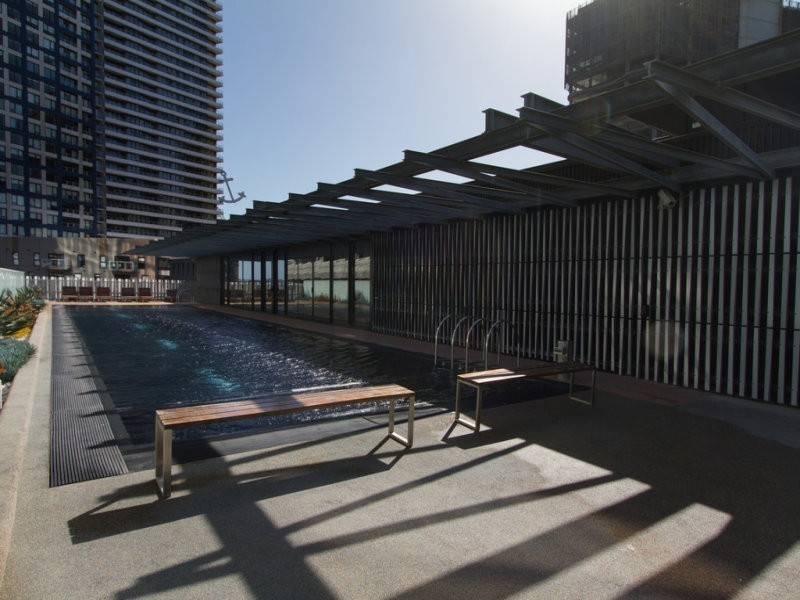 1701/8 Waterview Walk, Docklands VIC 3008