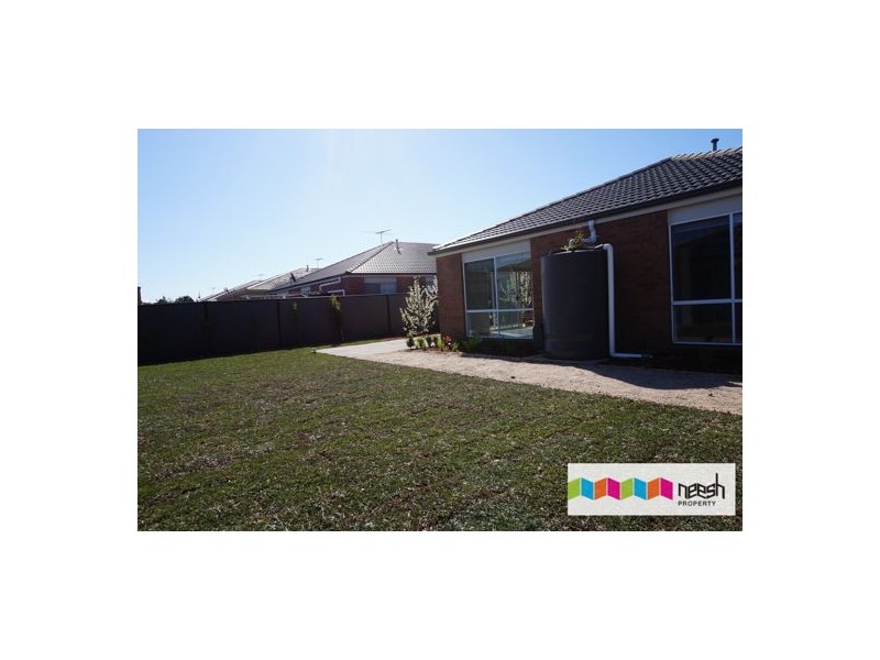 1 Kingbird Avenue, Tarneit VIC 3029