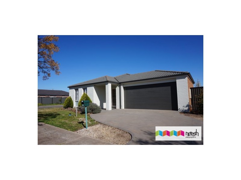 1 Kingbird Avenue, Tarneit VIC 3029