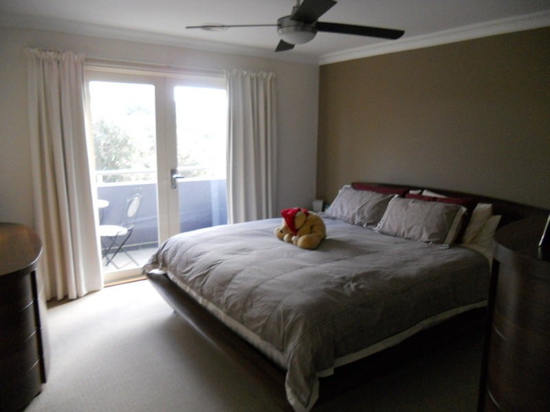 28 Paproth Grove, Altona North VIC 3025