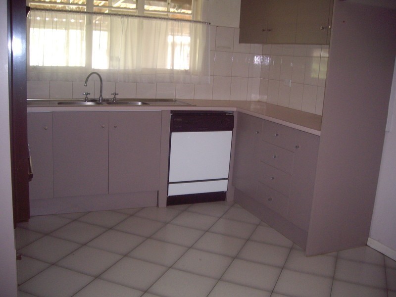 52 Rosala Avenue, Altona North VIC 3025