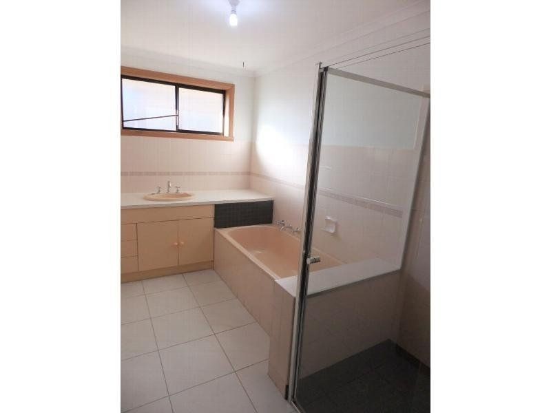 1a Dickenson Street, Altona Meadows VIC 3028