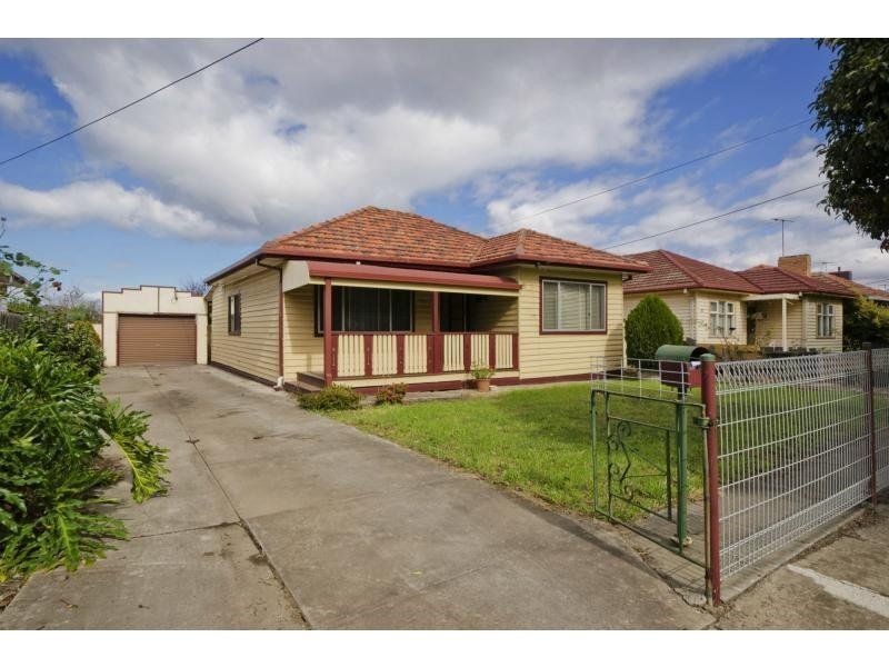 55 Corrigan Avenue, Brooklyn VIC 3012