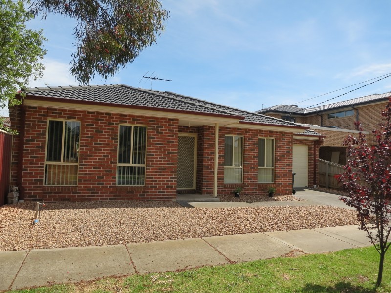 1a Carling Court, Altona Meadows VIC 3028