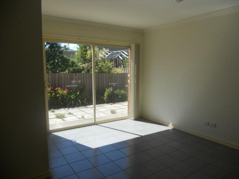 3/14 Romawi Street, Altona VIC 3018