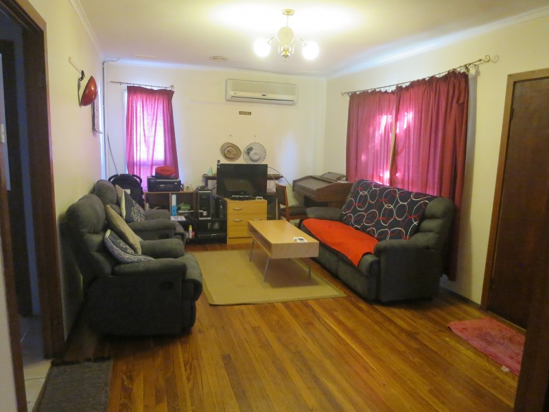 11 Williams Road, Laverton VIC 3028